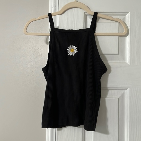 Black flower tank top. - Picture 1 of 2